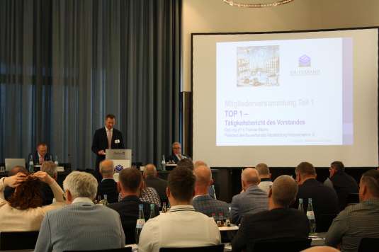 Mitgliederversammlung_Teil1